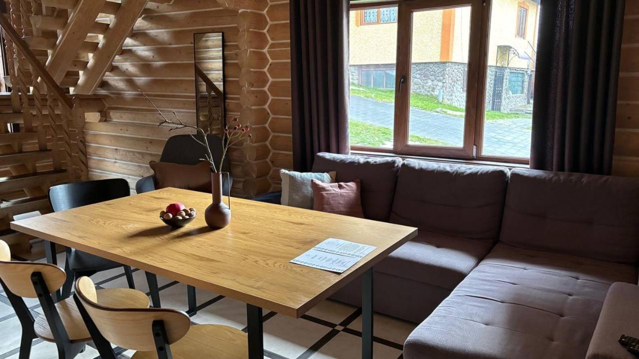 Oberig Apartmens Vorokhta Eksteriør billede